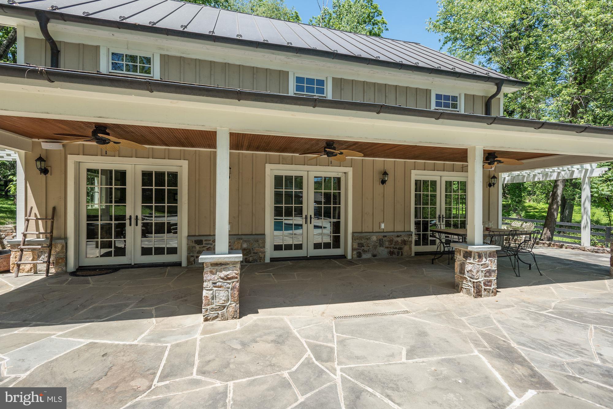 18203 Sands Road Purcellville, VA 20132 - Photo 33 of 48 Gallery Image 33