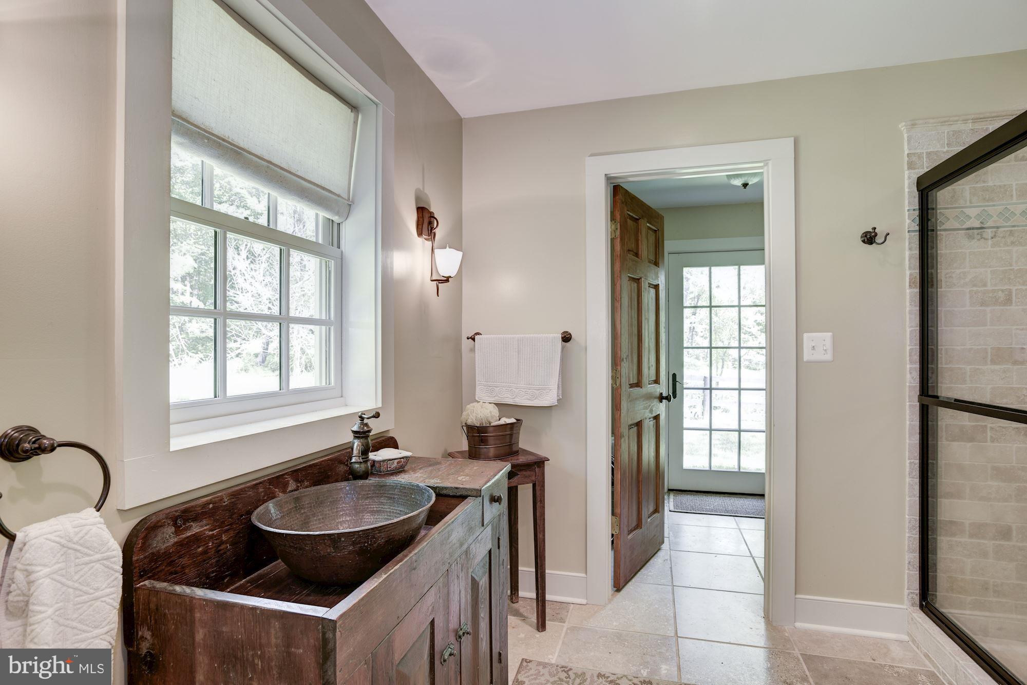 18203 Sands Road Purcellville, VA 20132 - Photo 39 of 48 Gallery Image 39