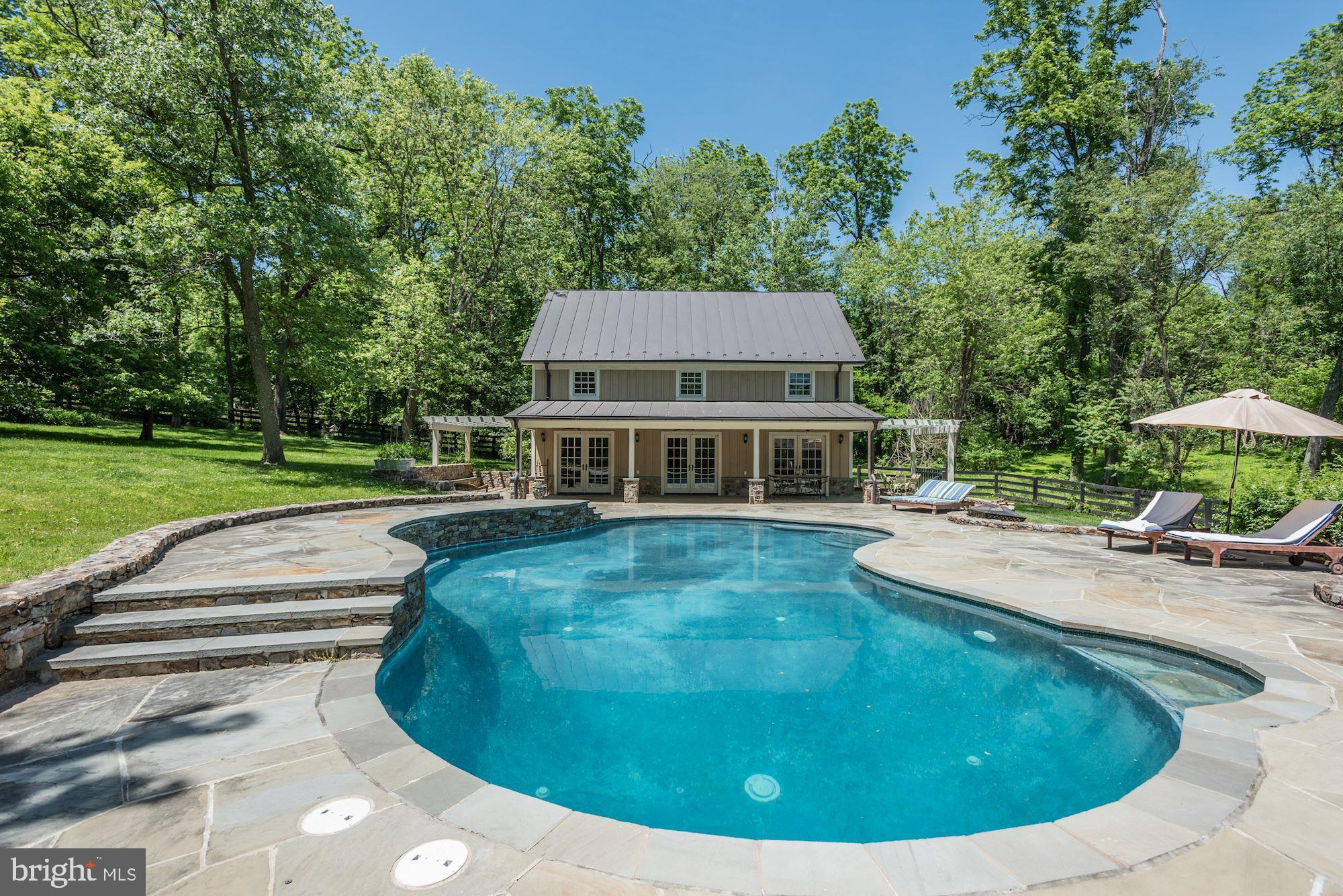18203 Sands Road Purcellville, VA 20132 - Photo 5 of 48 Gallery Image 5
