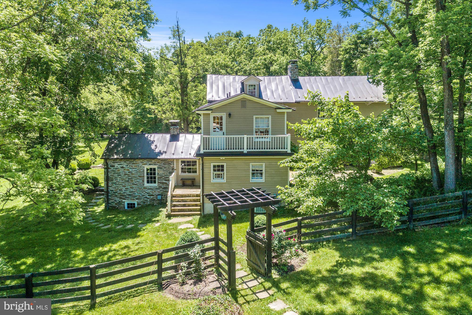 18203 Sands Road Purcellville, VA 20132 - Photo 45 of 48 Gallery Image 45