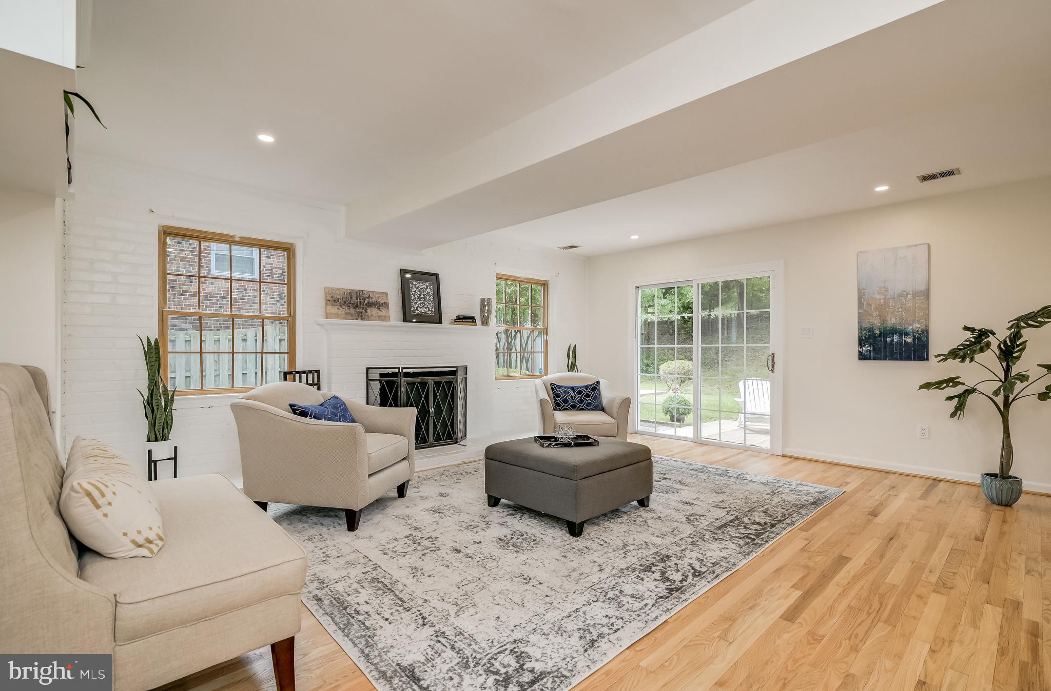 2185 Stratton Drive Potomac, MD 20854 - Photo 14 of 36 Family Room