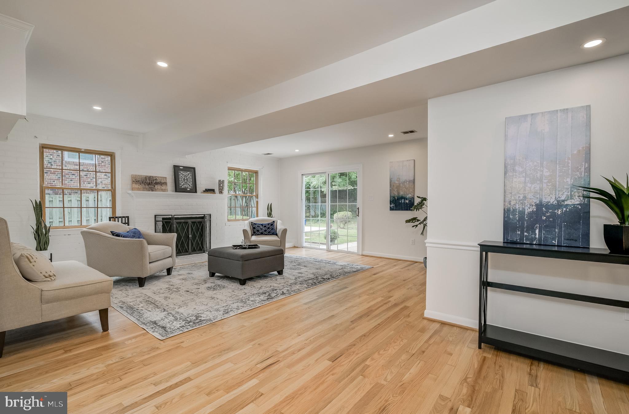 2185 Stratton Drive Potomac, MD 20854 - Photo 15 of 36 Family Room