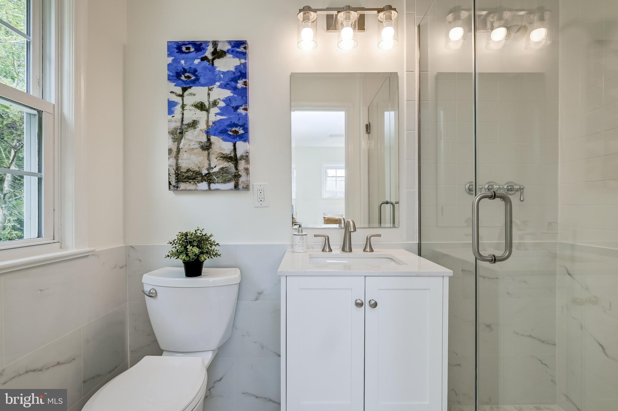 2185 Stratton Drive Potomac, MD 20854 - Photo 21 of 36 Primary Bath