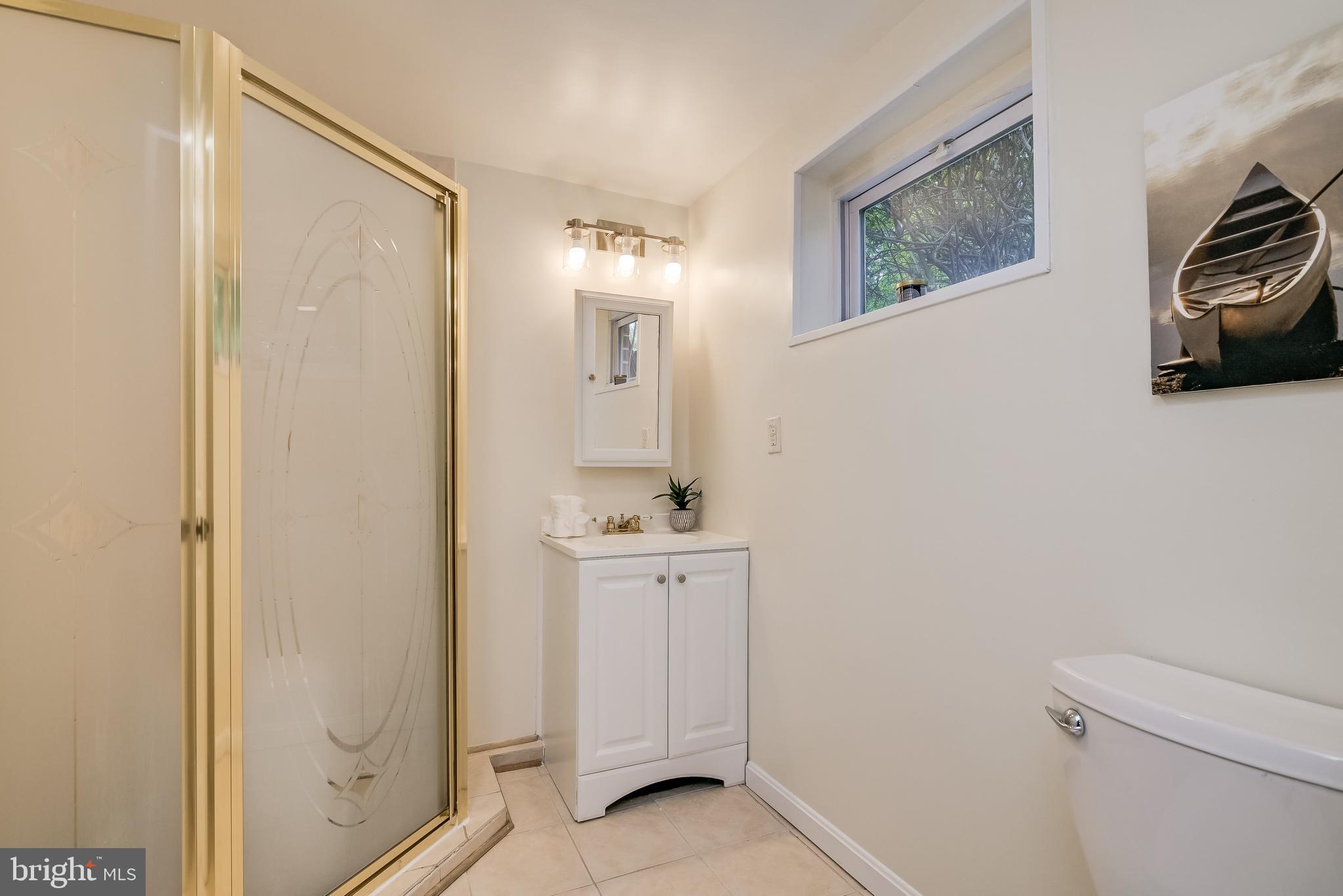 2185 Stratton Drive Potomac, MD 20854 - Photo 31 of 36 Lower Level Full Bath