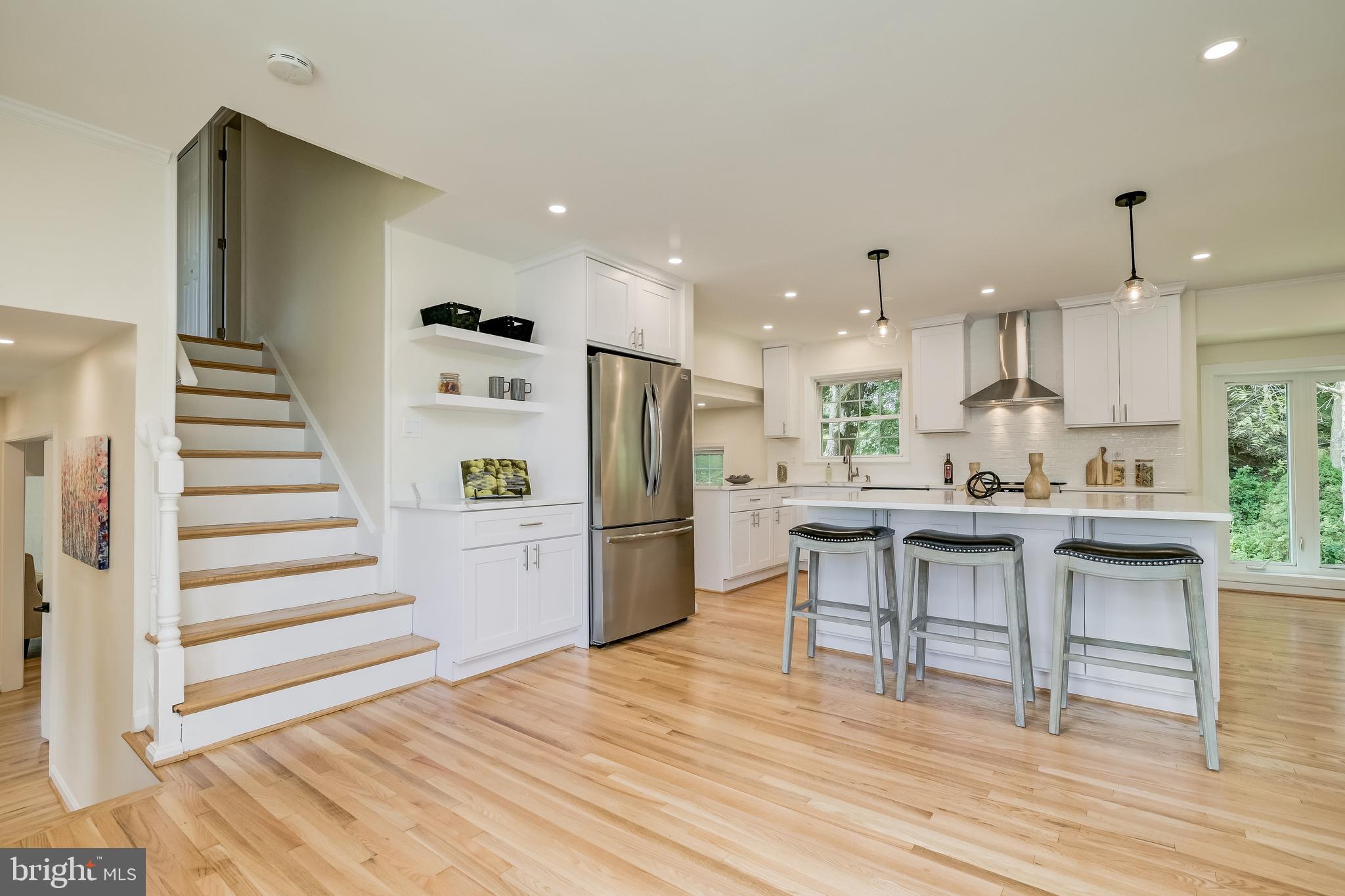 2185 Stratton Drive Potomac, MD 20854 - Photo 5 of 36 Interior painted 2023