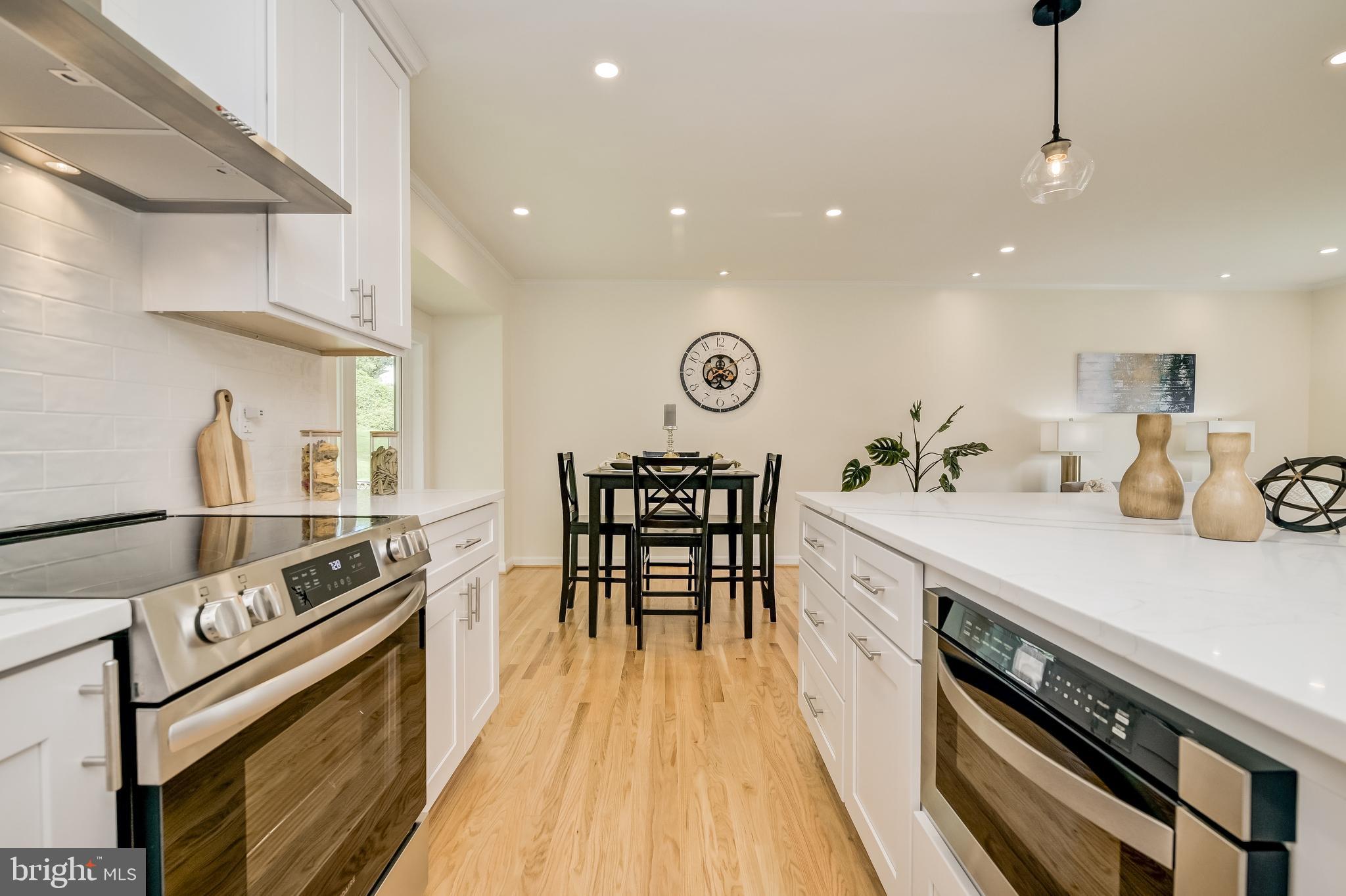 2185 Stratton Drive Potomac, MD 20854 - Photo 8 of 36 Dining Area