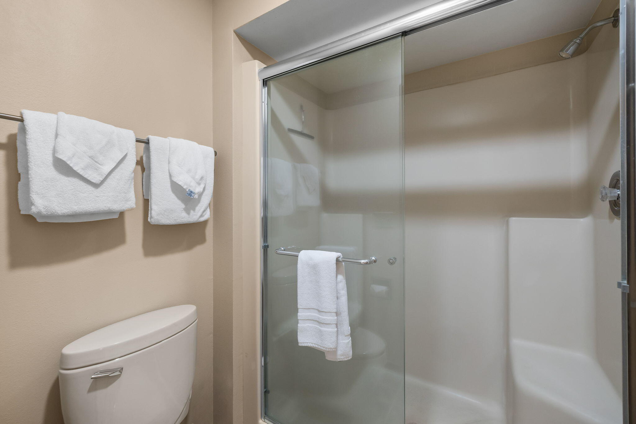 57373 Beaver Ridge Loop, Unit 27 Sunriver, OR 97707 - Photo 23 of 34 2025_12_22_57373_beaver_ridge_loop_unit2