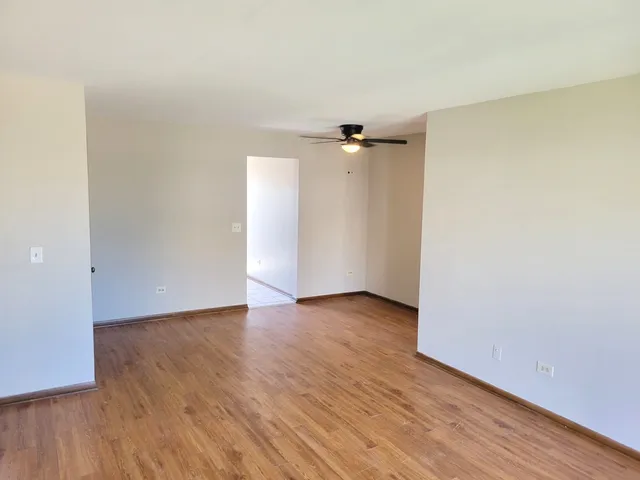 $1,795 | 1257 Harding Avenue, Unit A2, Des Plaines, IL 60016