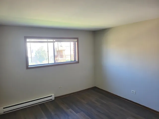 $1,795 | 1257 Harding Avenue, Unit A2, Des Plaines, IL 60016