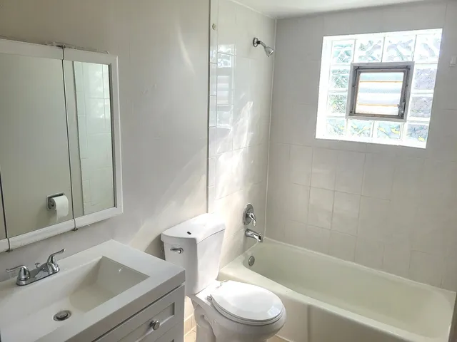 $1,795 | 1257 Harding Avenue, Unit A2, Des Plaines, IL 60016