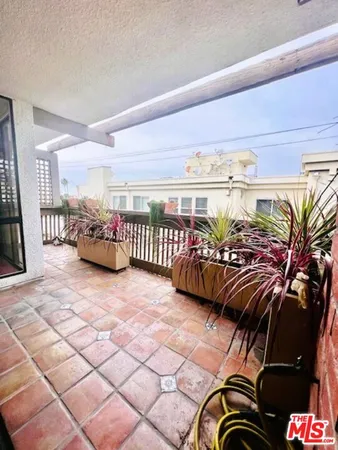 $5,500 | 11805 Mayfield Avenue, Unit 306, Los Angeles, CA 90049