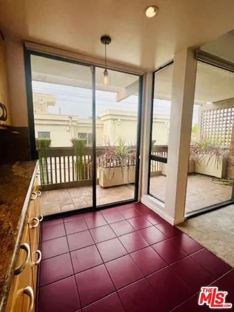 $5,500 | 11805 Mayfield Avenue, Unit 306, Los Angeles, CA 90049