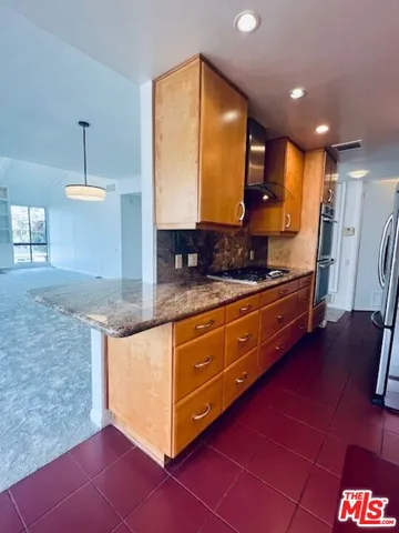 $5,700 | 11805 Mayfield Avenue, Unit 306, Los Angeles, CA 90049