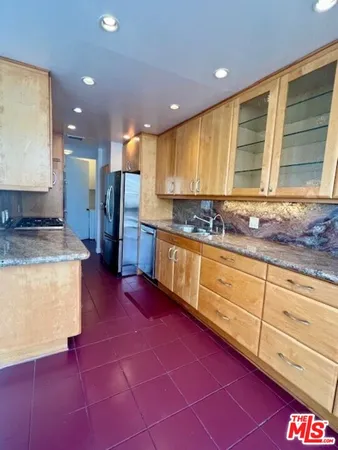 $5,500 | 11805 Mayfield Avenue, Unit 306, Los Angeles, CA 90049