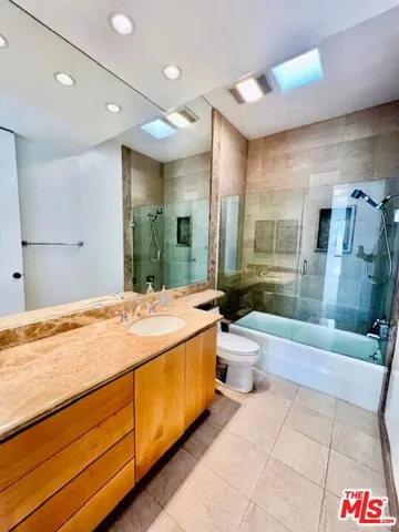 $5,700 | 11805 Mayfield Avenue, Unit 306, Los Angeles, CA 90049