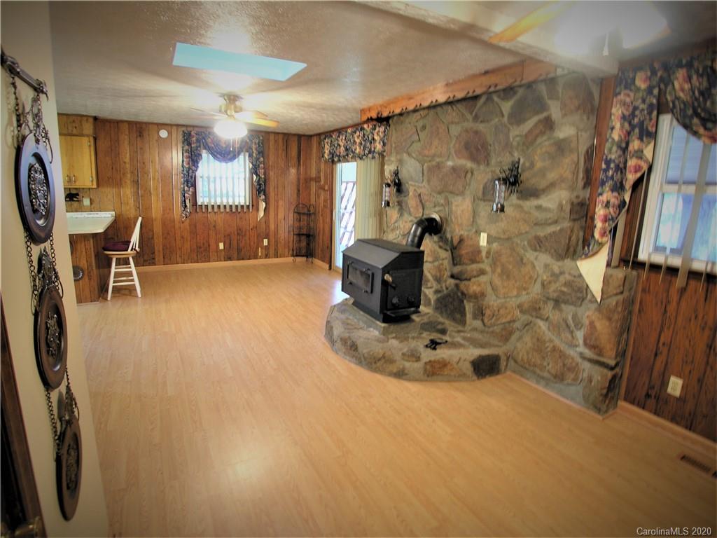 74 Vista Road Waynesville, NC 28786 - Photo 12 of 20