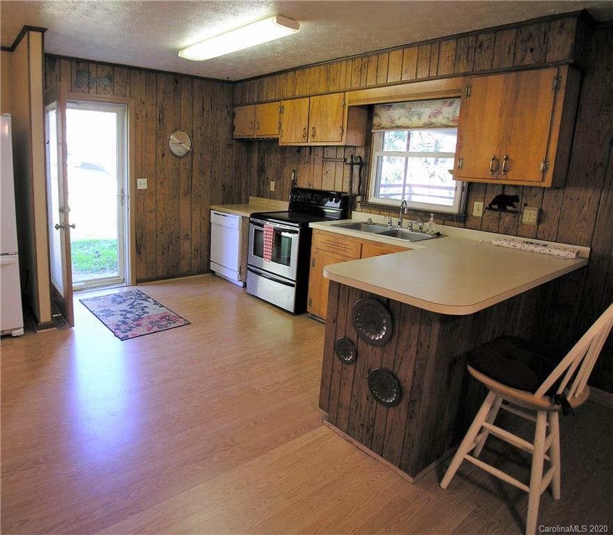 74 Vista Road Waynesville, NC 28786 - Photo 10 of 20