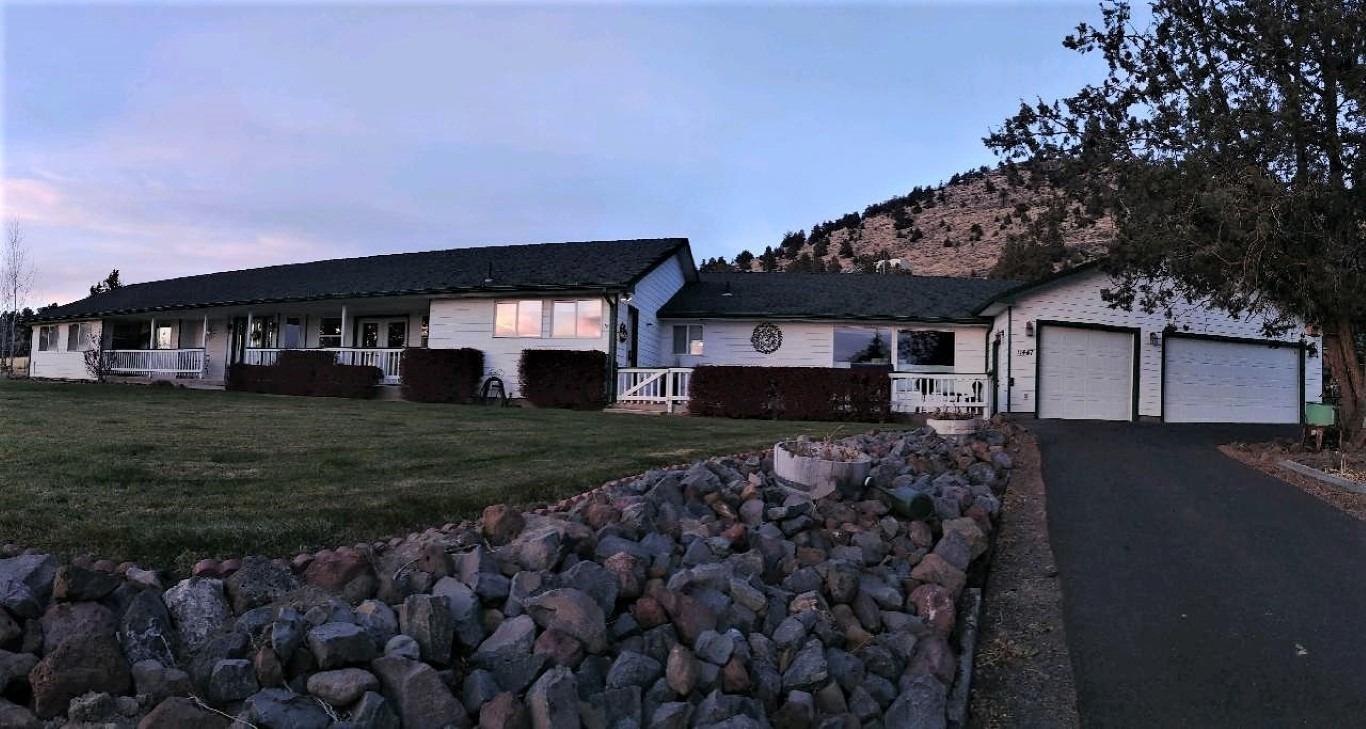 11447 Hill Road Klamath Falls, OR 97603 - Photo 1 of 29 Primary Photo