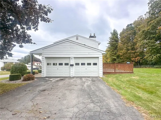 $392,000 | 61 Janet Terrace, New Hartford, NY 13413