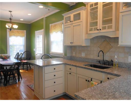 89 Malbone Road Newport, RI 02840 - Photo 3 of 20 Kitchen. Recently renovated kitchen with granite countertops! Bright and sunny!