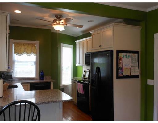 89 Malbone Road Newport, RI 02840 - Photo 5 of 20 Kitchen. Nice Breakfast Bar in Ktichen