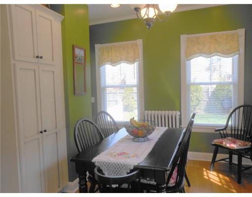 89 Malbone Road Newport, RI 02840 - Photo 6 of 20 Dining Area. Dining Area off of Kitchen!