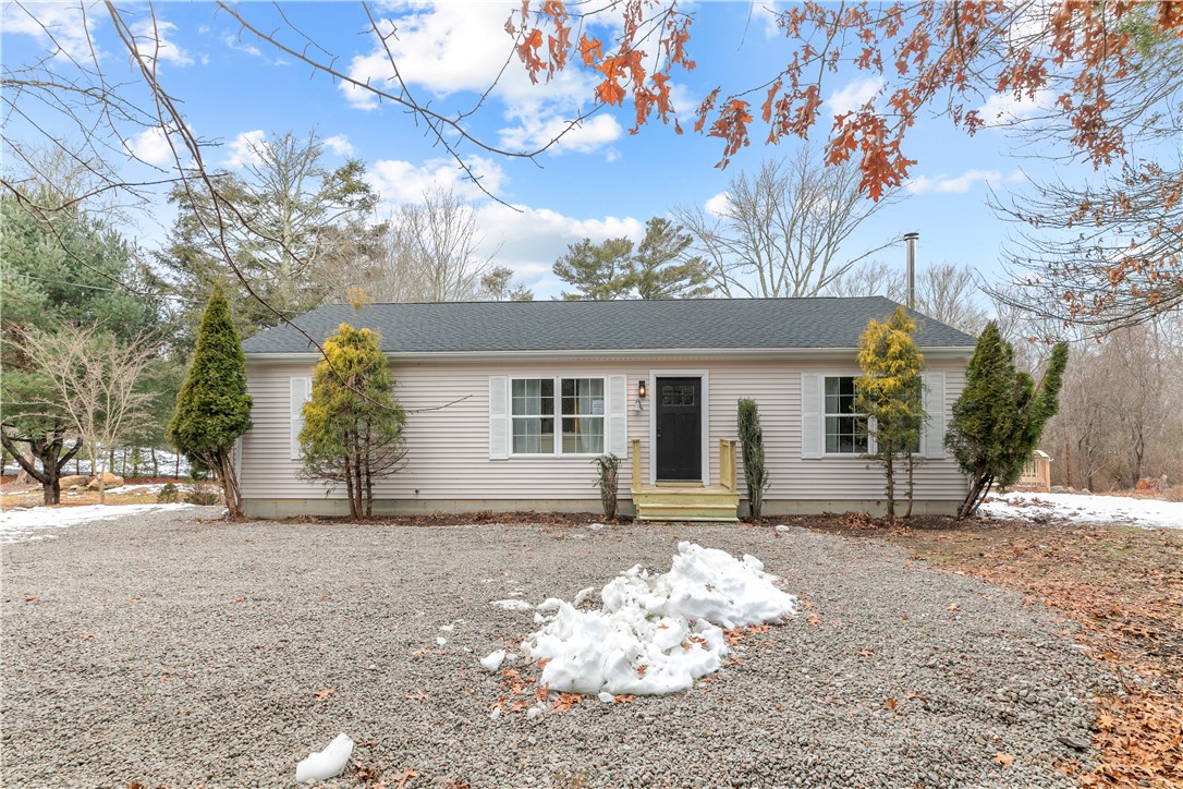 678 Bulgarmarsh Road Tiverton, RI 02878 - Photo 1 of 48