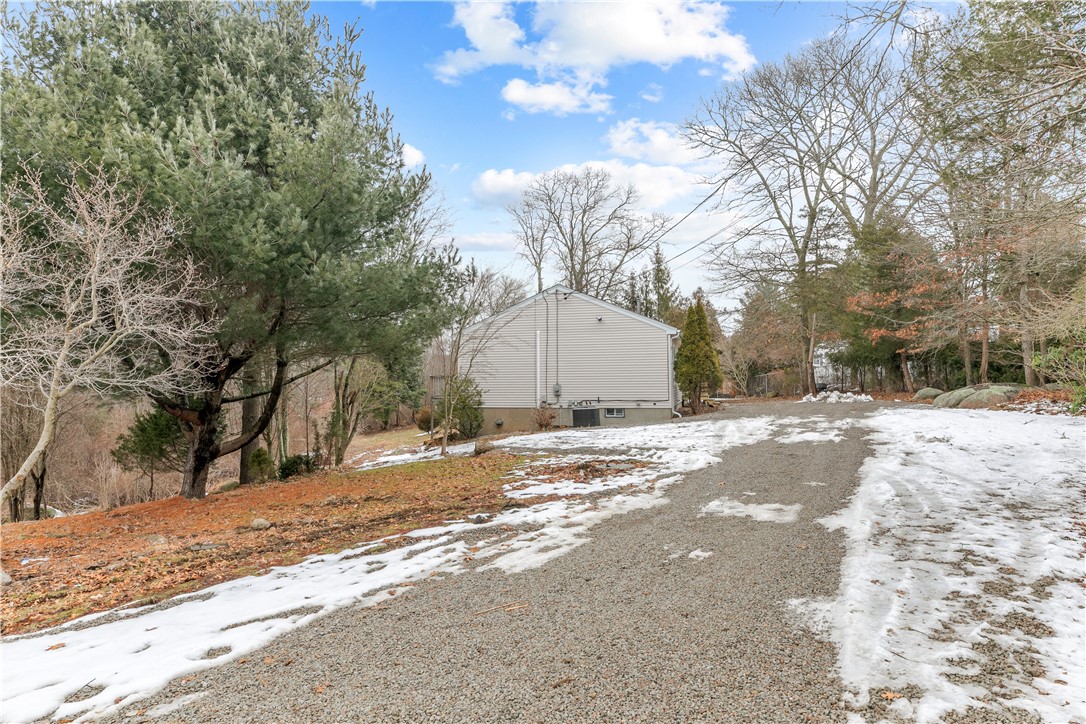 678 Bulgarmarsh Road Tiverton, RI 02878 - Photo 39 of 48