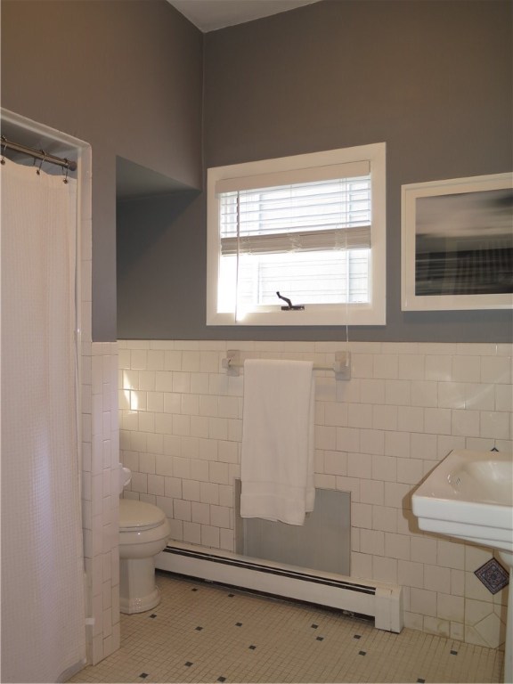 61 Overhill Road Providence, RI 02906 - Photo 18 of 40