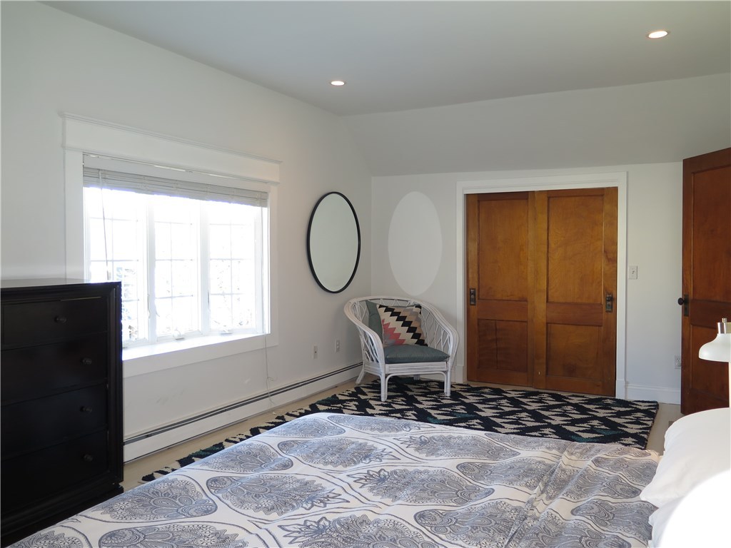 61 Overhill Road Providence, RI 02906 - Photo 24 of 40