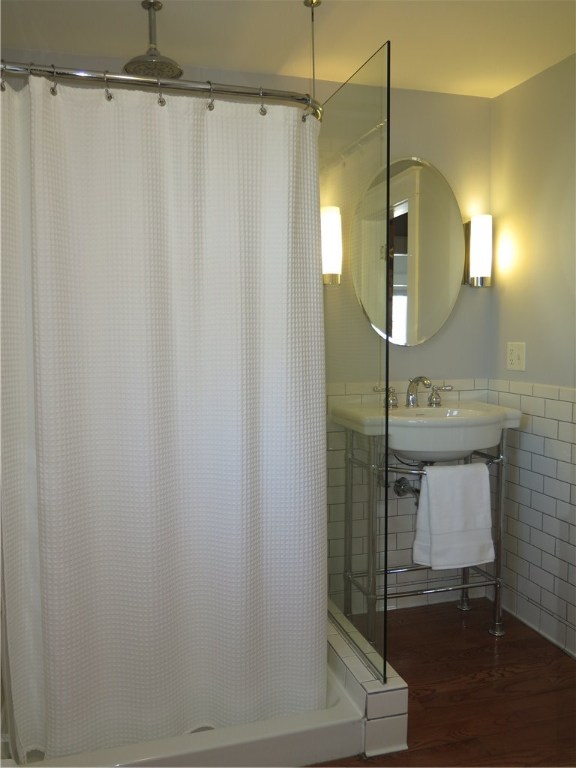 61 Overhill Road Providence, RI 02906 - Photo 28 of 40