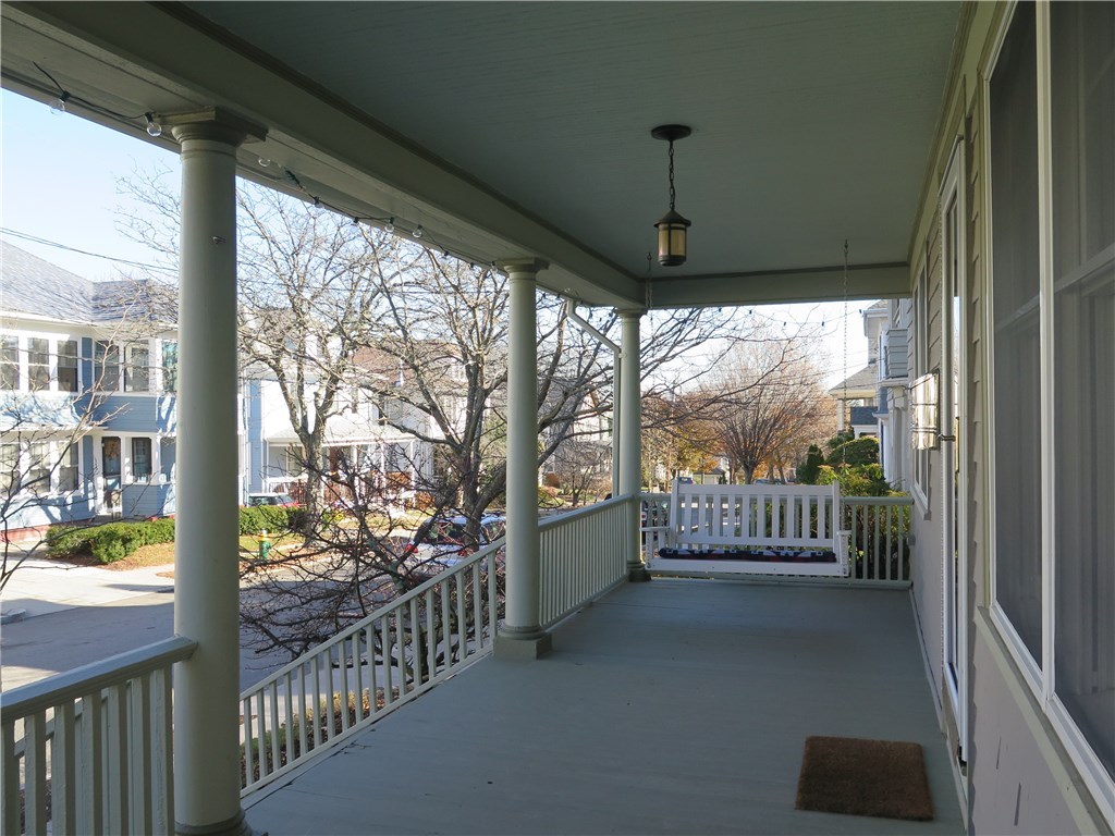 61 Overhill Road Providence, RI 02906 - Photo 3 of 40