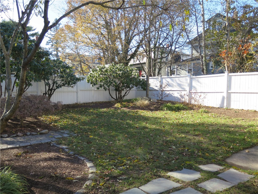 61 Overhill Road Providence, RI 02906 - Photo 39 of 40