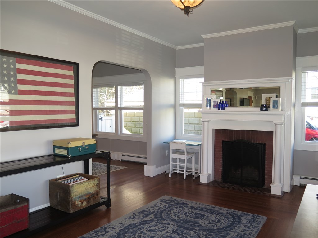 61 Overhill Road Providence, RI 02906 - Photo 9 of 40