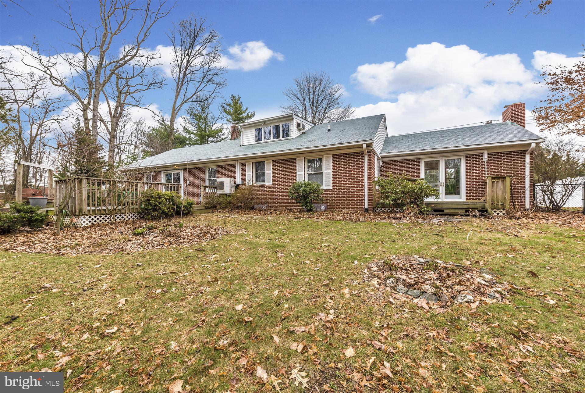 6014 Ridge Road Mount Airy, MD 21771 - Photo 4 of 30 Rear Summer photo