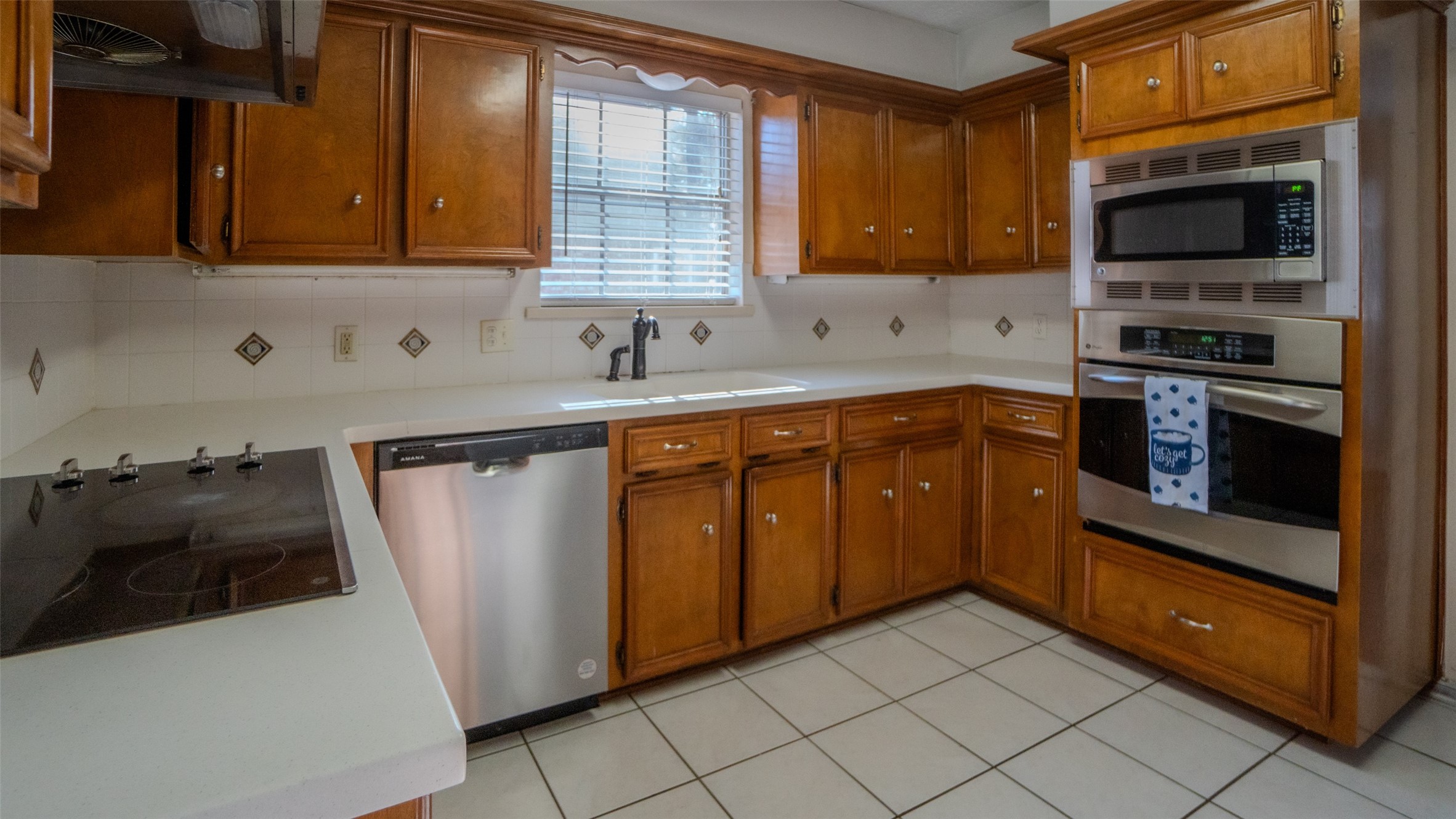 5507 Slashwood Lane Spring, TX 77379 - Photo 5 of 25