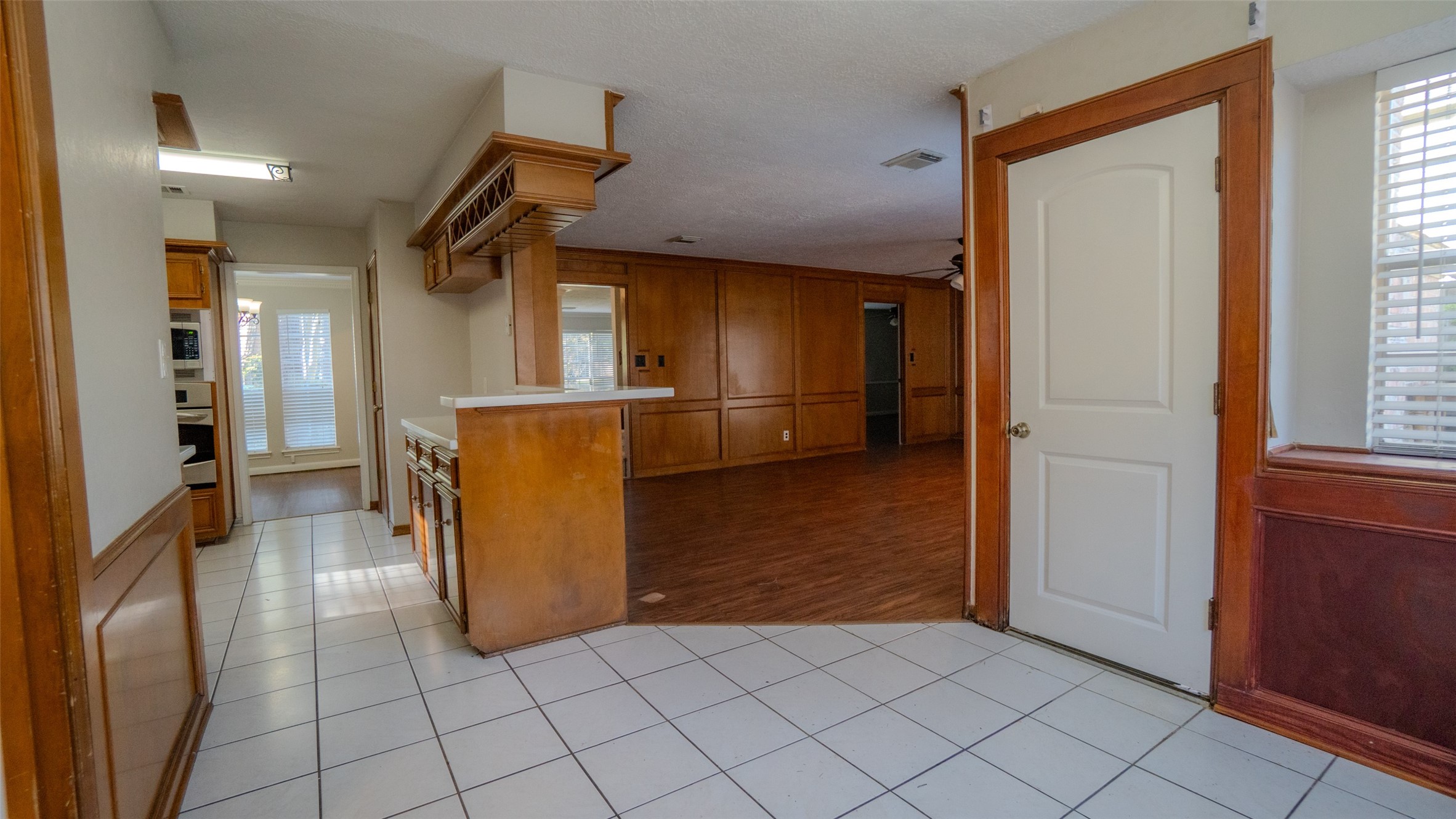 5507 Slashwood Lane Spring, TX 77379 - Photo 8 of 25