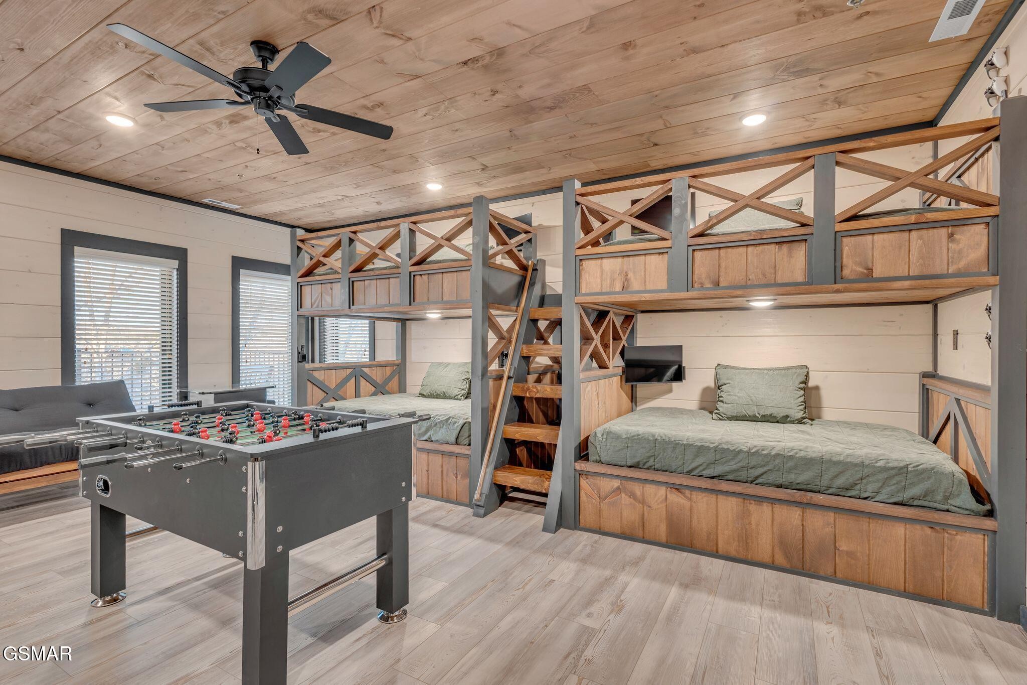364 Rambling Crk Way Sevierville, TN 37862 - Photo 34 of 87 Gallery Image 34