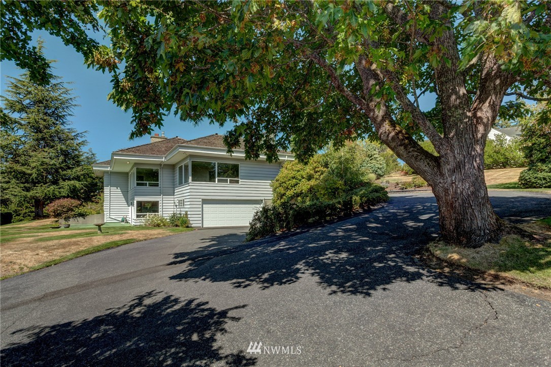 411 Briar Road Bellingham, WA 98225 - Photo 3 of 24