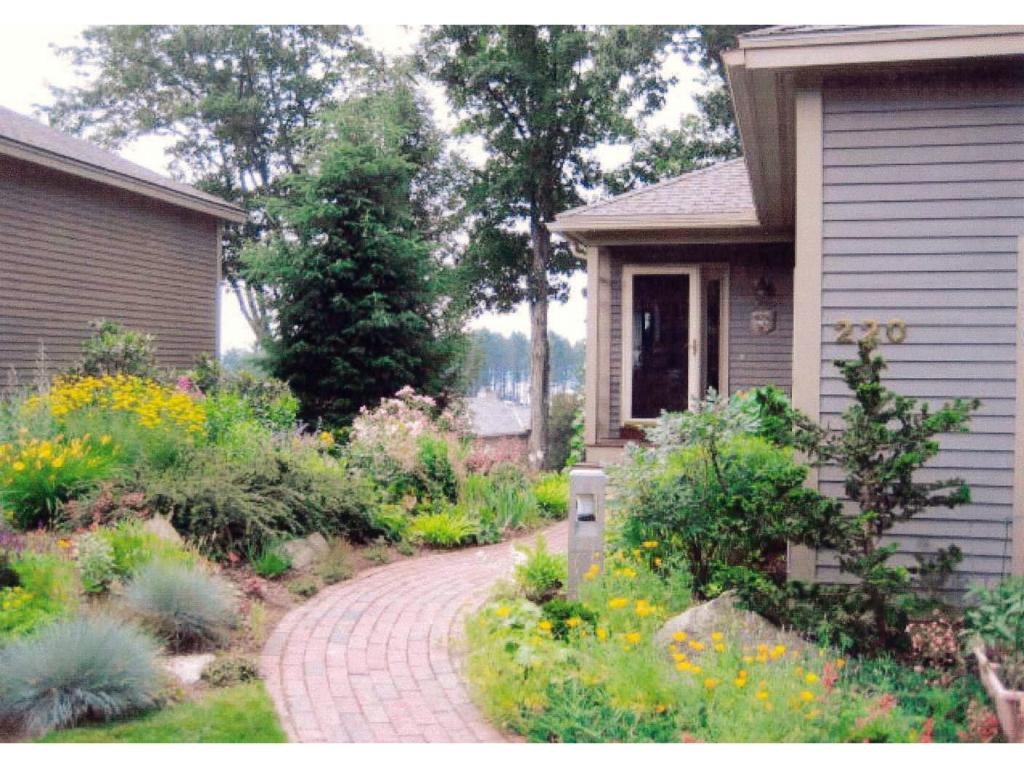 220 Cushing Road, Unit 220 Newmarket, NH 03857 - Photo 2 of 36 Gallery Image 2