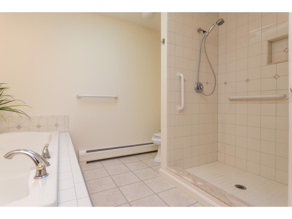 220 Cushing Road, Unit 220 Newmarket, NH 03857 - Photo 15 of 36 Gallery Image 15
