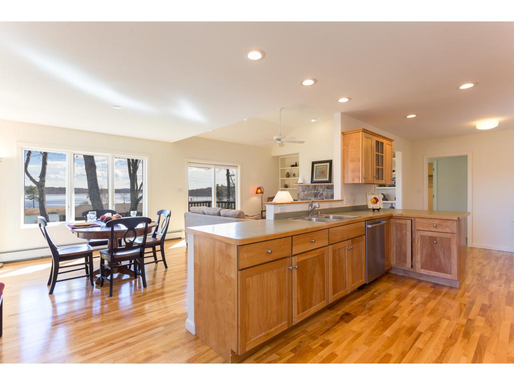 220 Cushing Road, Unit 220 Newmarket, NH 03857 - Photo 8 of 36 Gallery Image 8