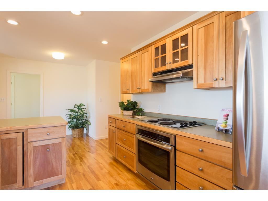 220 Cushing Road, Unit 220 Newmarket, NH 03857 - Photo 9 of 36 Gallery Image 9