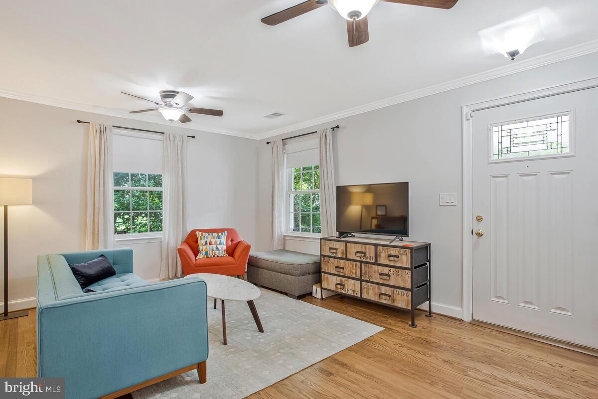 4106 Decatur Street Hyattsville, MD 20781 - Photo 5 of 50 Living room and entry door