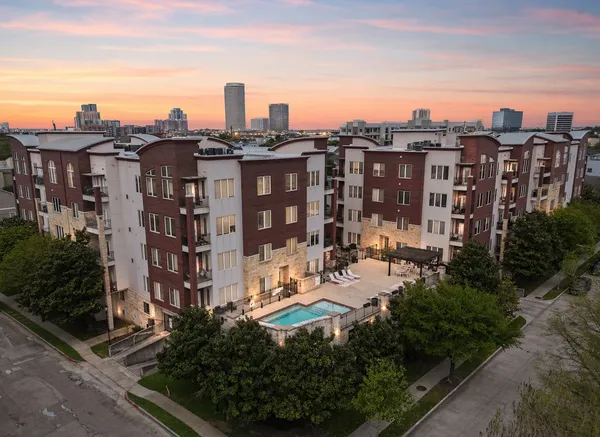 $269,000 | 100 Willard Street, Unit 36, Houston, TX 77006