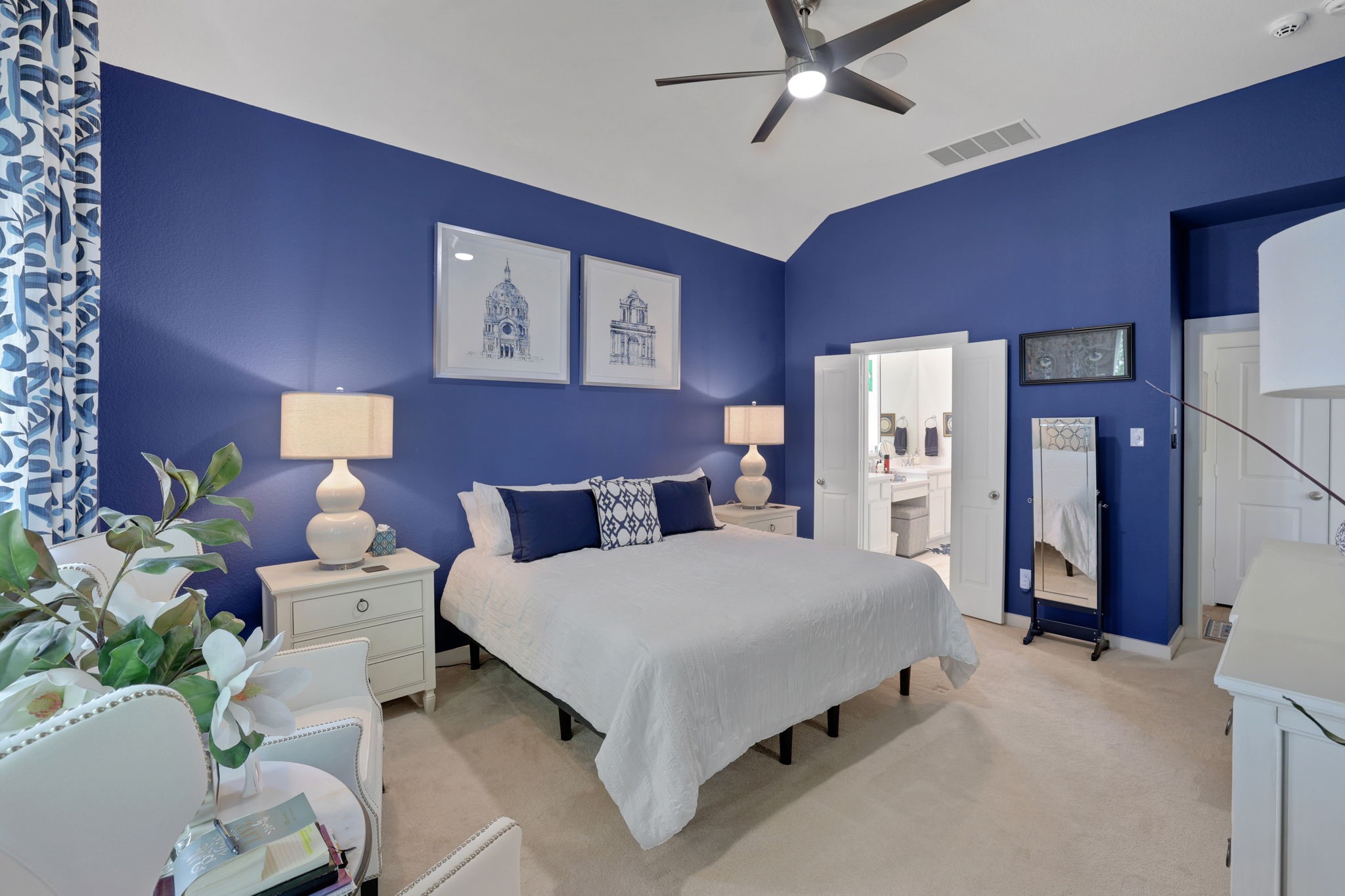 17710 Fernweh Court Conroe, TX 77302 - Photo 17 of 30 Primary Bedroom