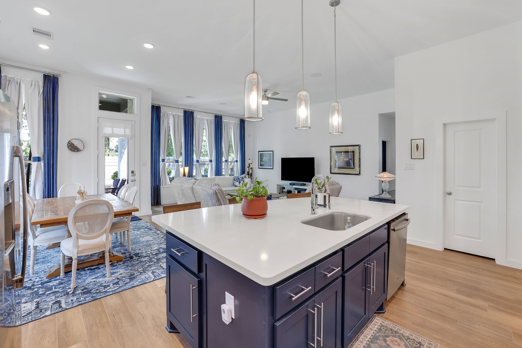 17710 Fernweh Court Conroe, TX 77302 - Photo 9 of 30 Kitchen