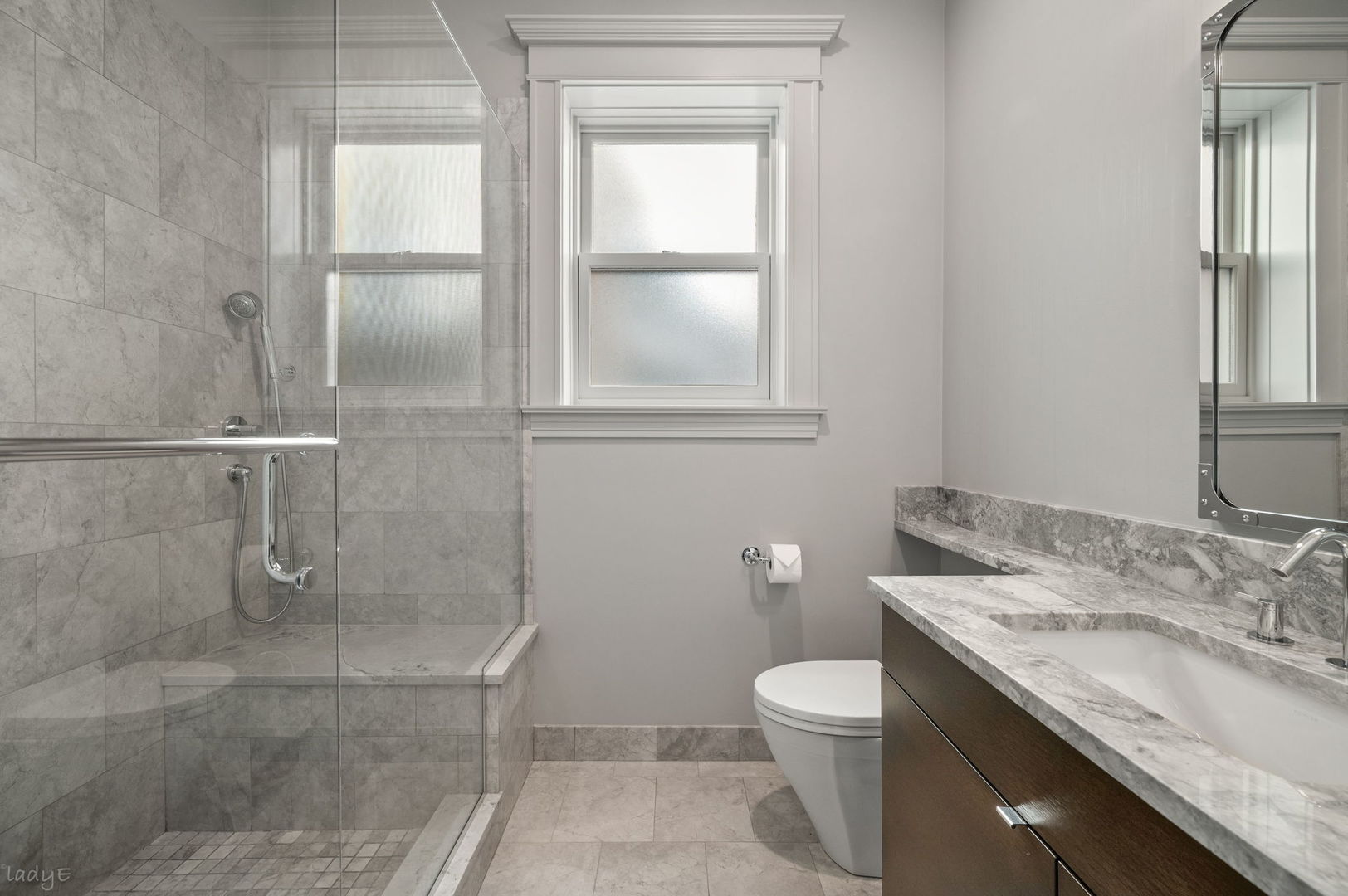 652 West Sheridan Road Chicago, IL 60613 - Photo 38 of 60