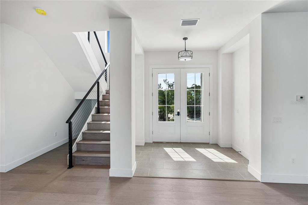 569 Bayview Drive Longboat Key, FL 34228 - Photo 40 of 89