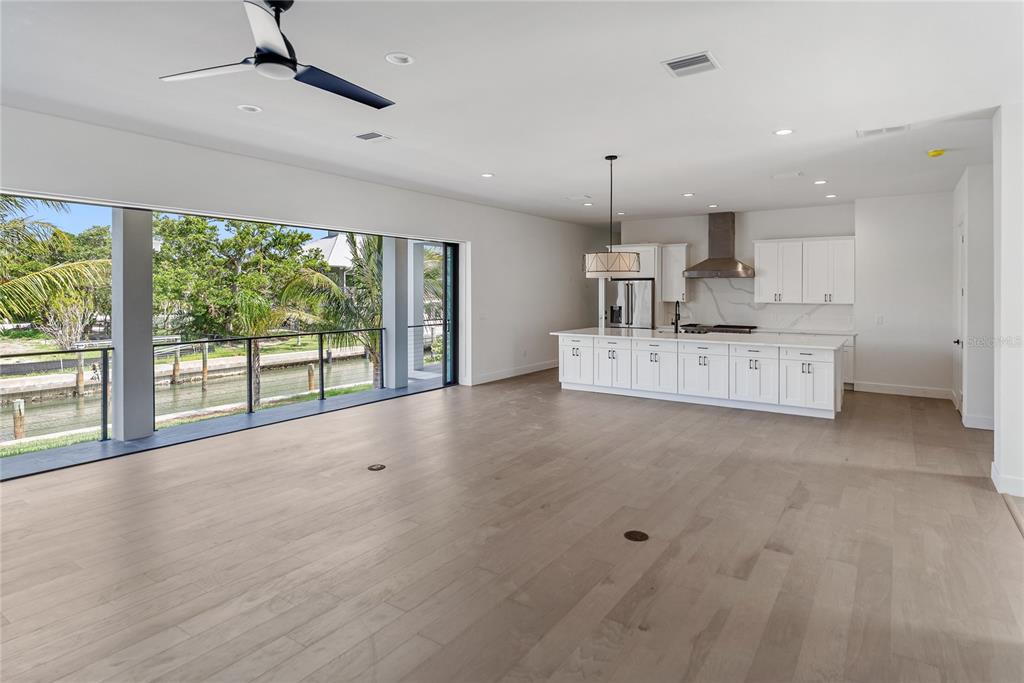 569 Bayview Drive Longboat Key, FL 34228 - Photo 48 of 89